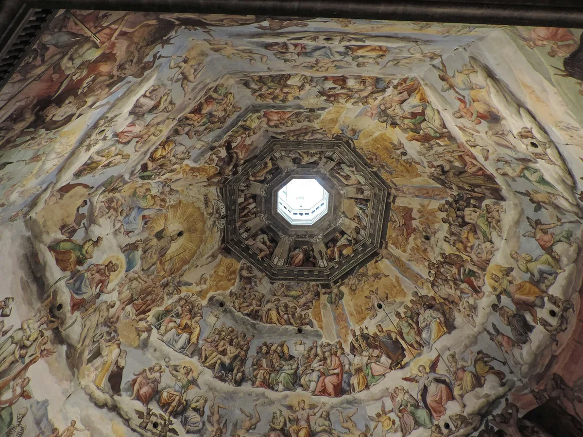 Pintura de Jesus Cristo no teto de uma catedral